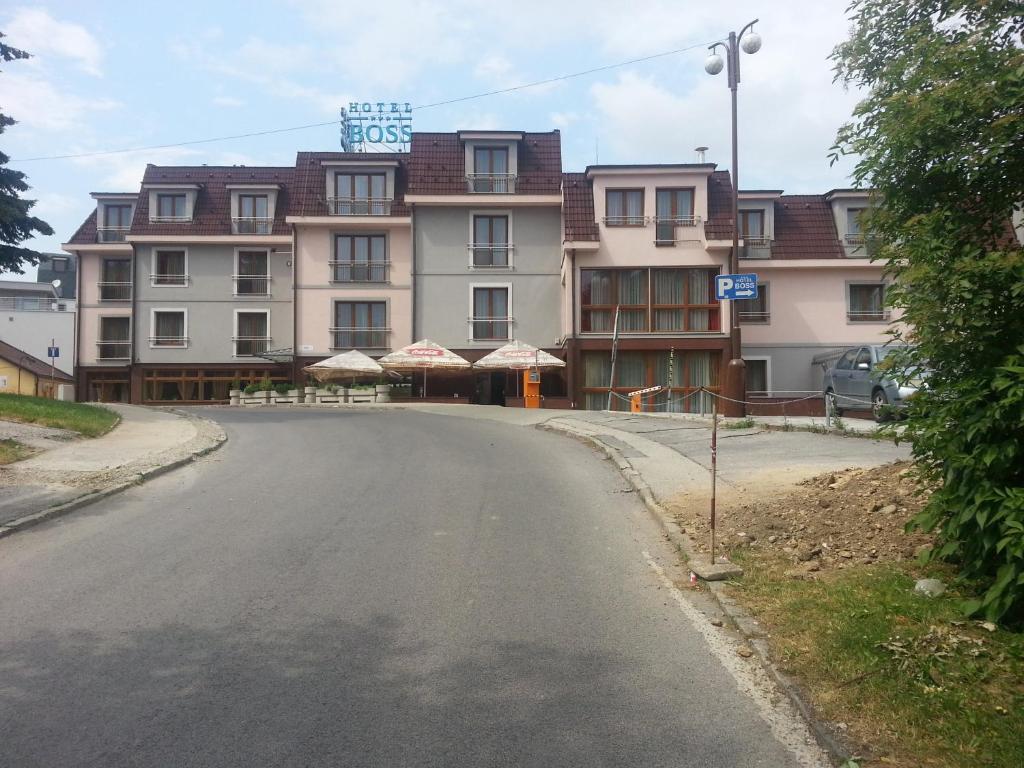 Hotel Boss Жилина Экстерьер фото